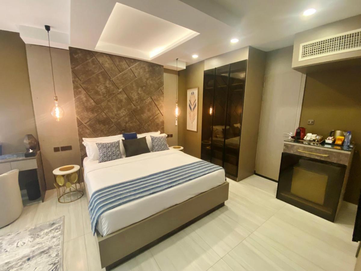 The Pool Labone Aparthotel อักกรา ภายนอก รูปภาพ